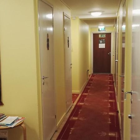 Guesthouse Outa روفانييمي المظهر الخارجي الصورة